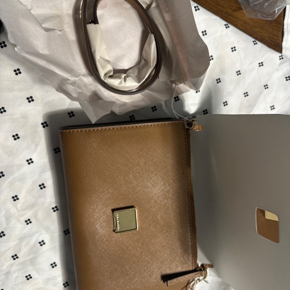 Tory Burch wallet - Picture 4 of 4